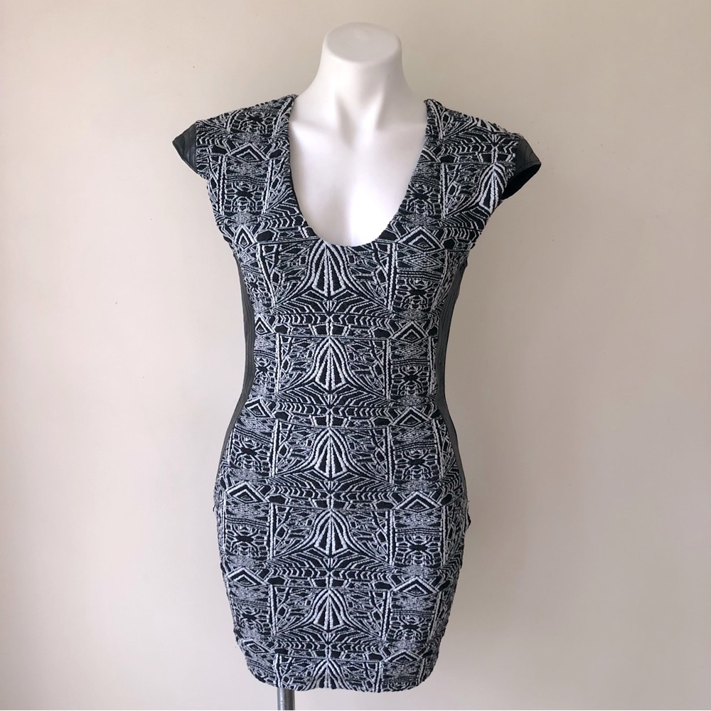 SKY BYZNA Open Back Leather Trim Bodycon Mini Dress, M NWT - Picture 7 of 13